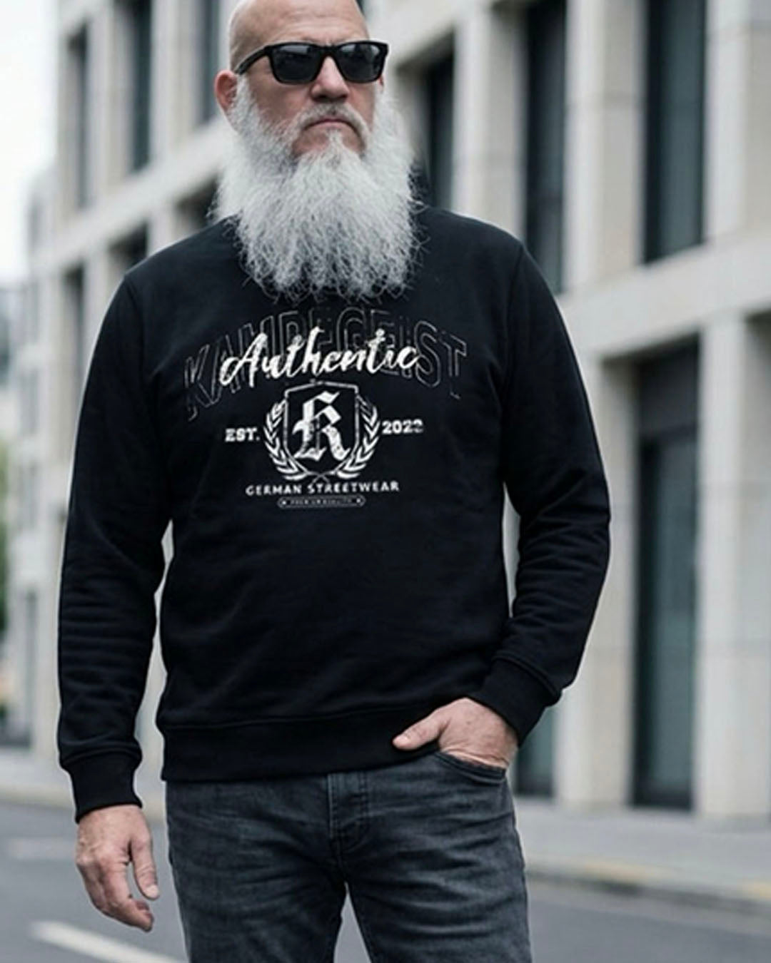 Authentic - Sweatshirt