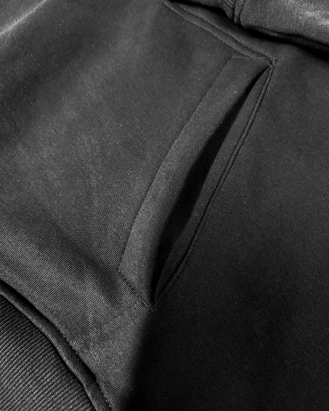 Schild & Schwert Stick - Hoodie Schwarz